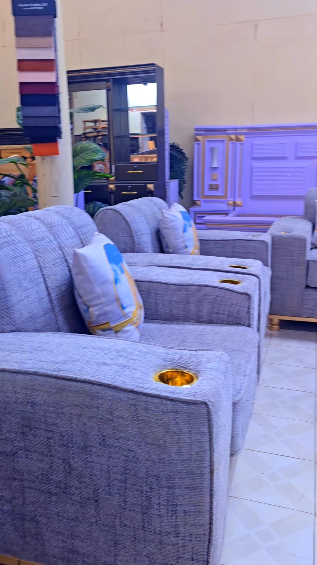 @ZOOM CLASSIC FURNITURE LTD