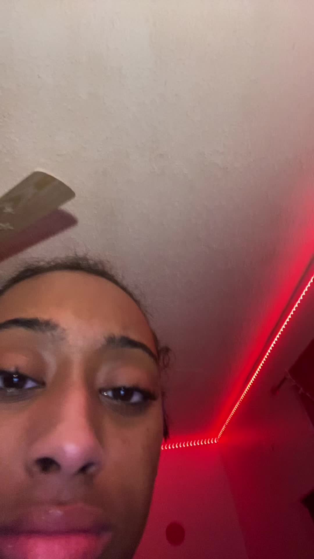 @Love4niahh