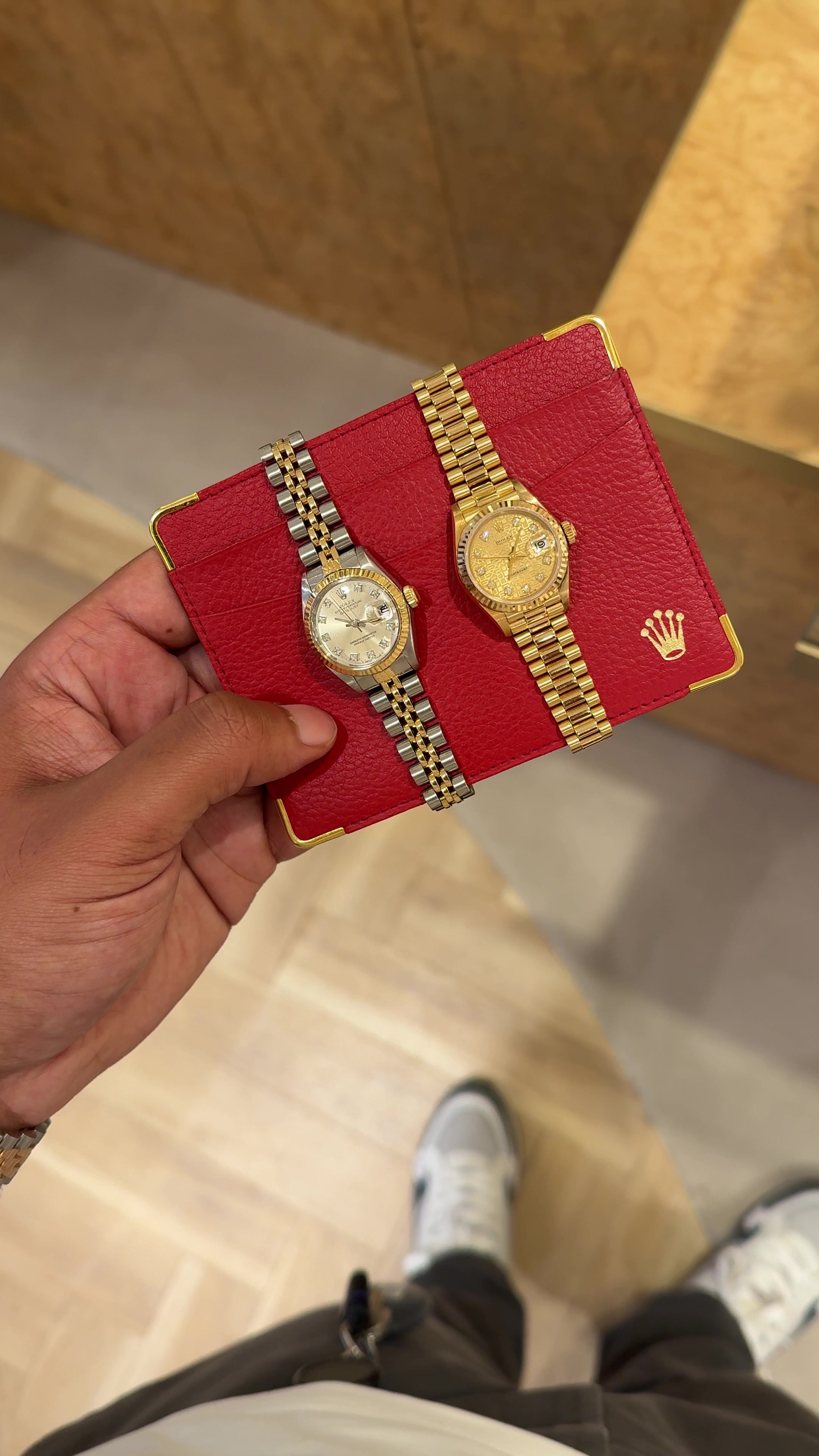 @Luxe Watches