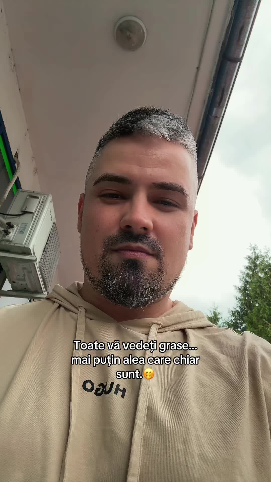 @13hug.dragos