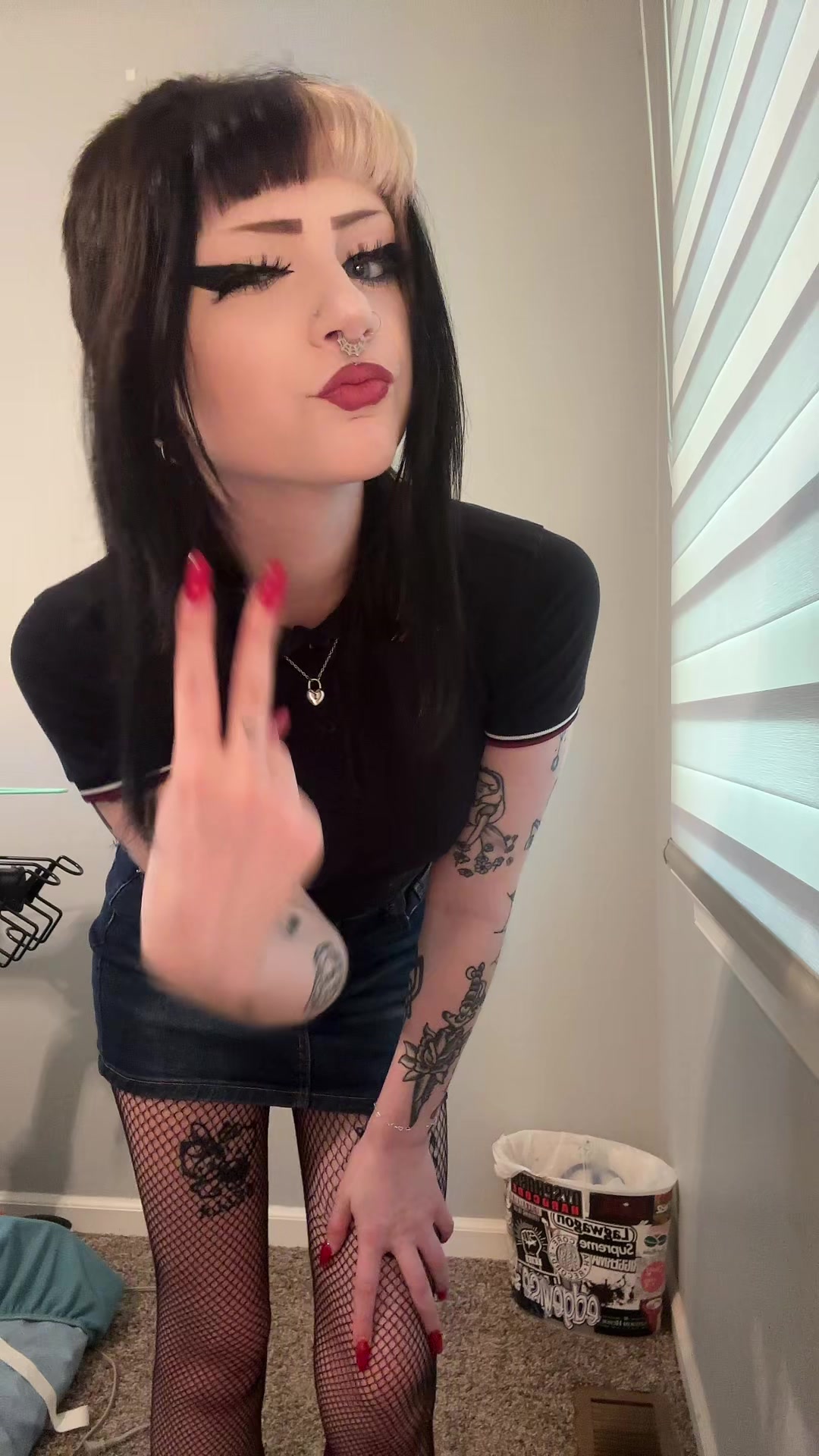 @rae🕸️❤️🩹