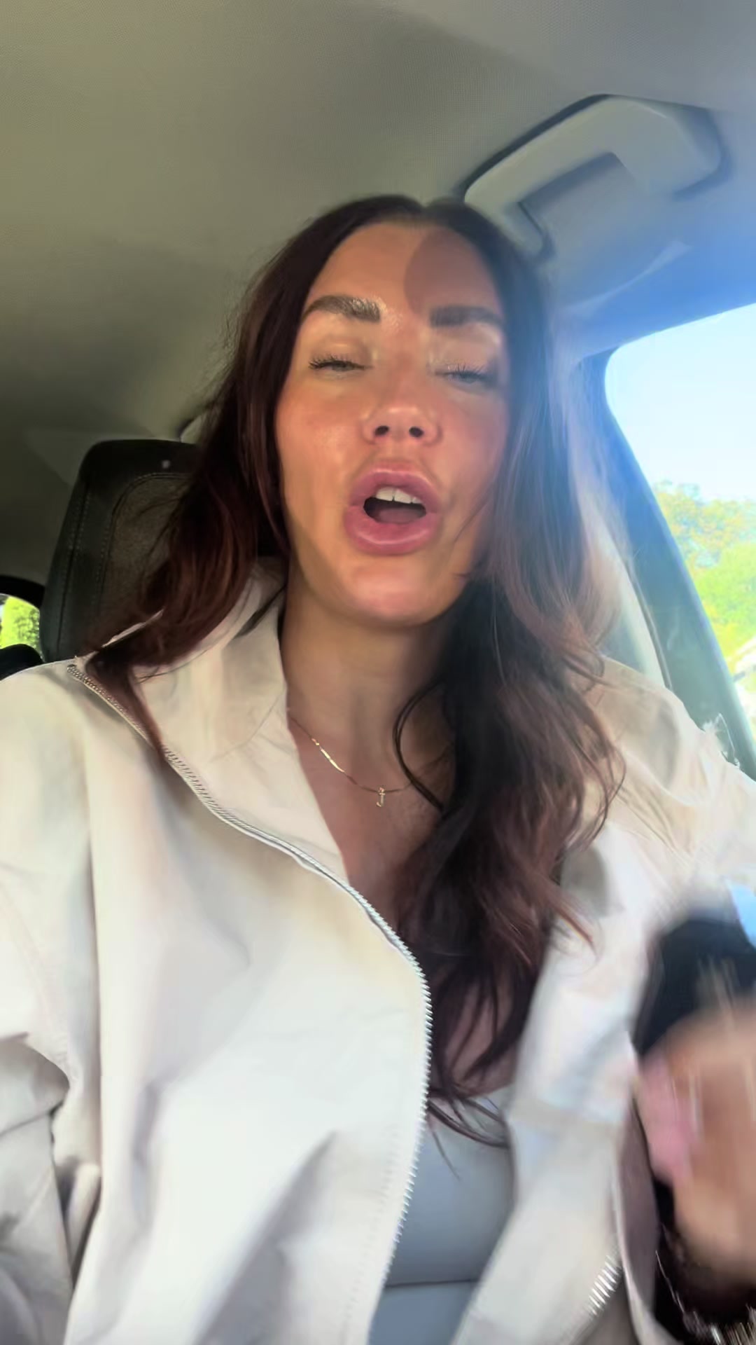 @JennyUGC