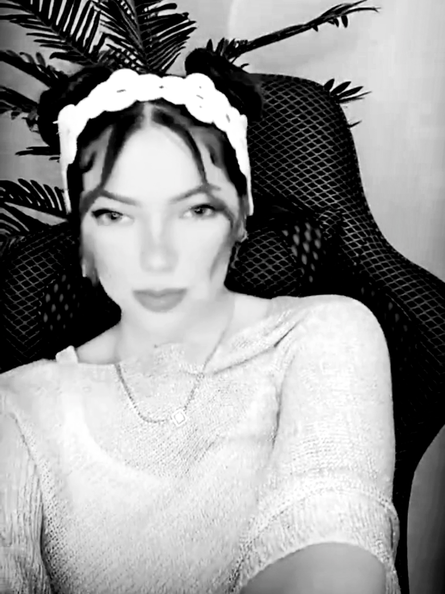 @Amira 🐎🔥👑لعيون مروة 👑