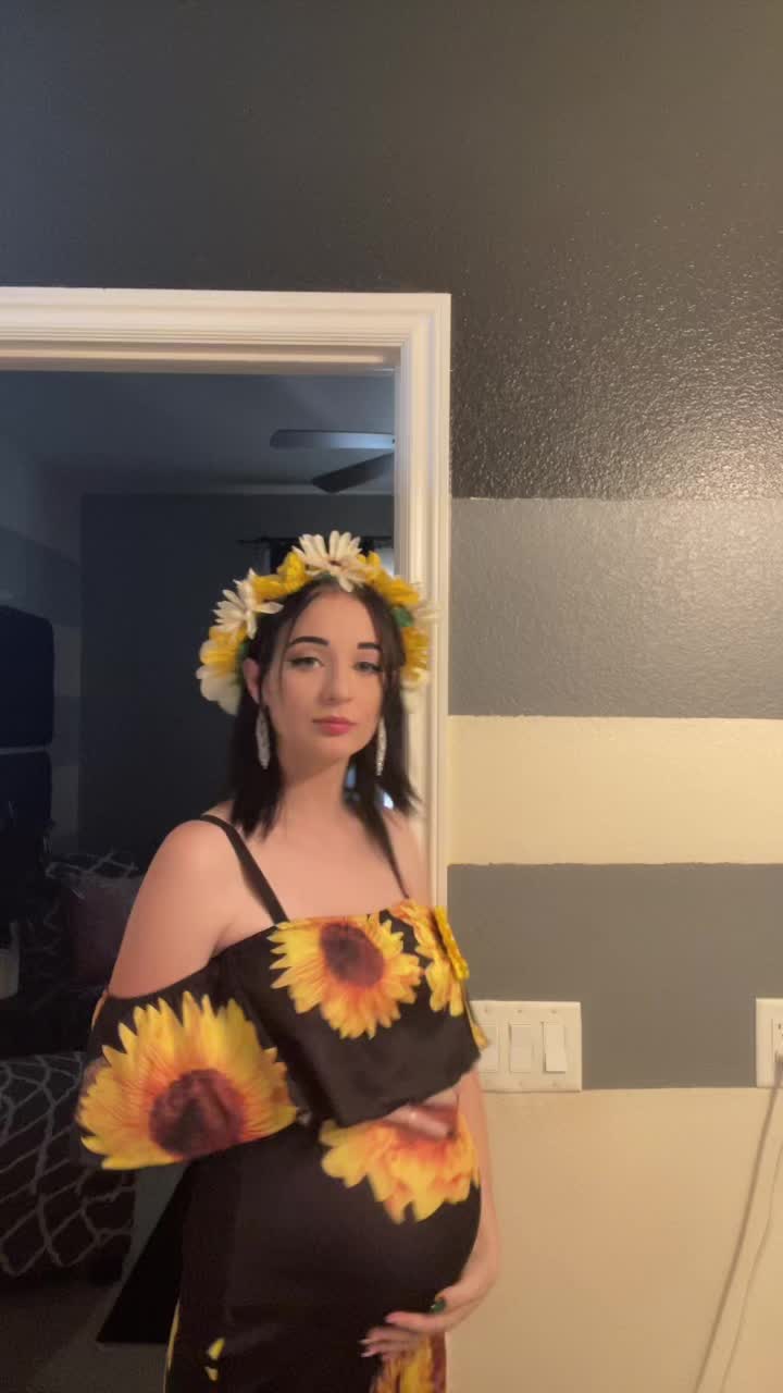 @LizzieG