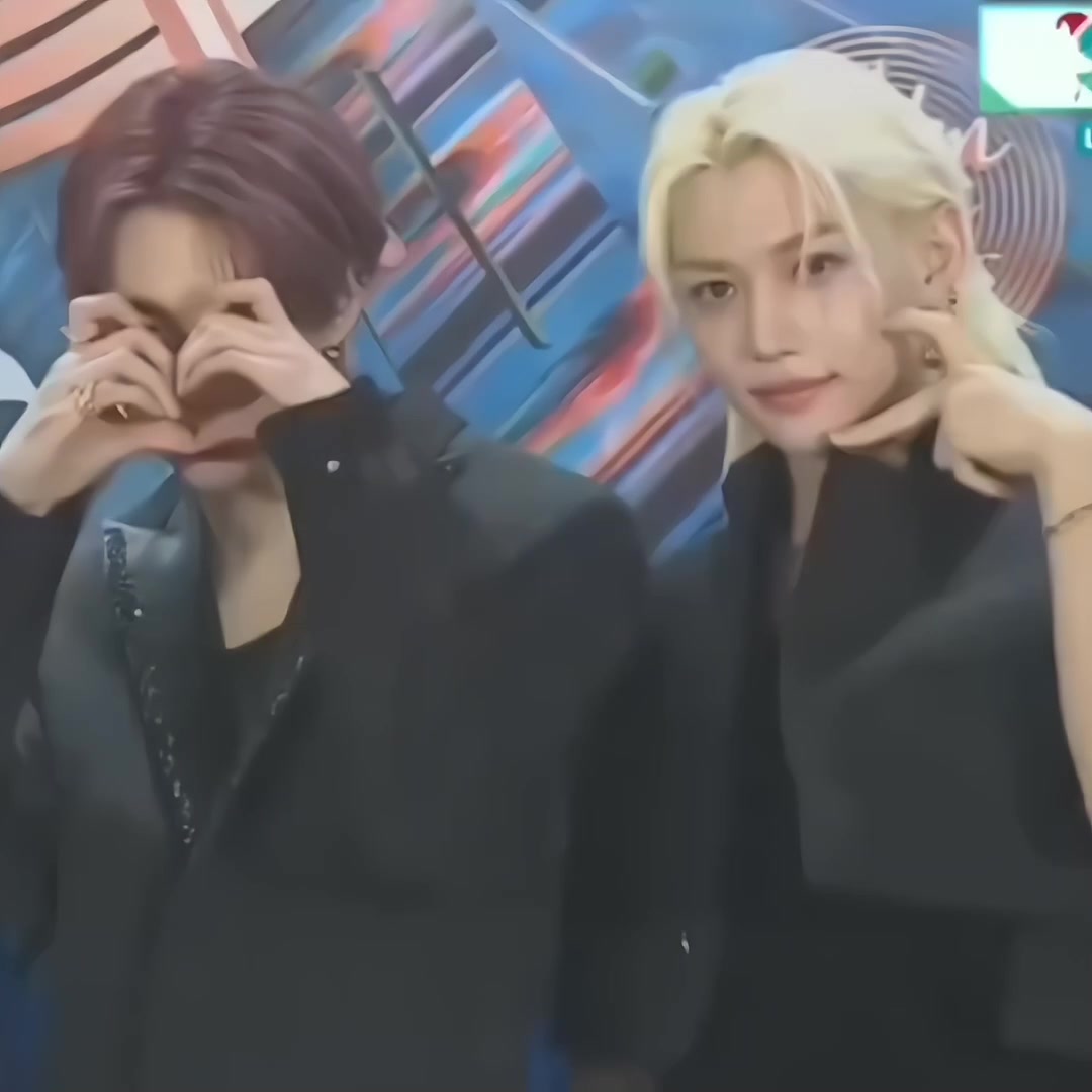 @𝐦 𝐲 𝐥 𝐢 𝐱 ✰