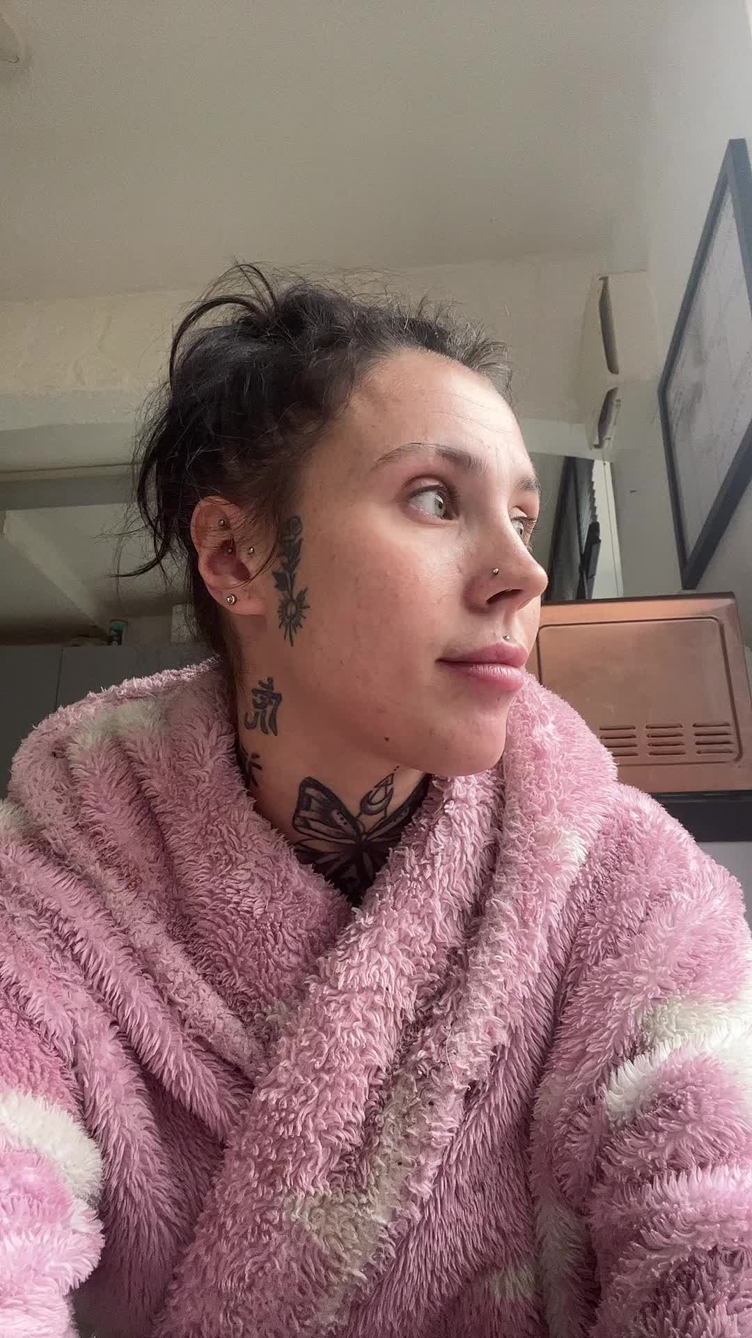 @Sweetbutpsycho