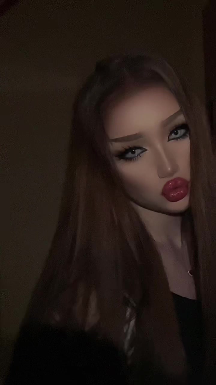 @adelina