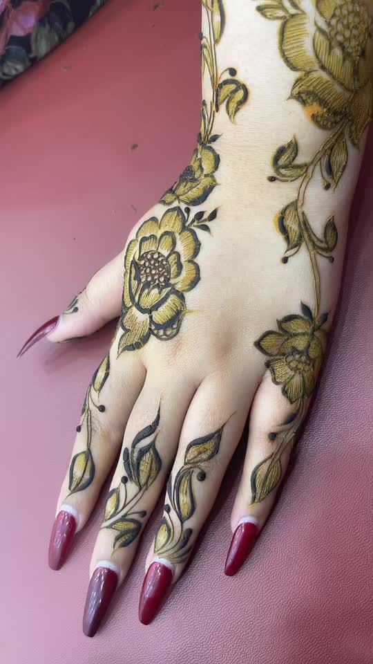 @Henna.alain