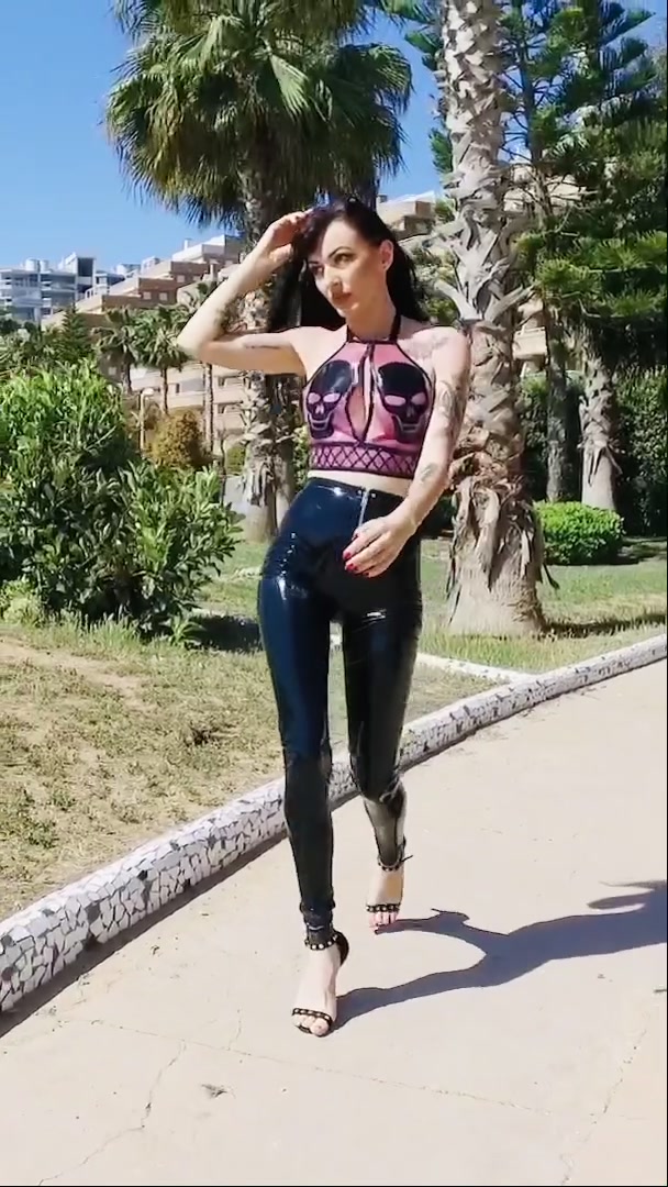 @LatexFashionTV
