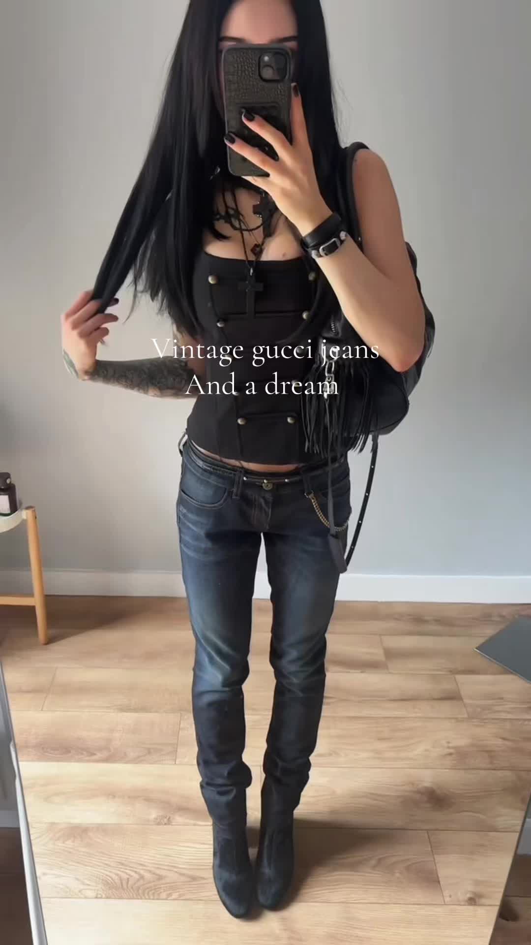 @nikolestunna