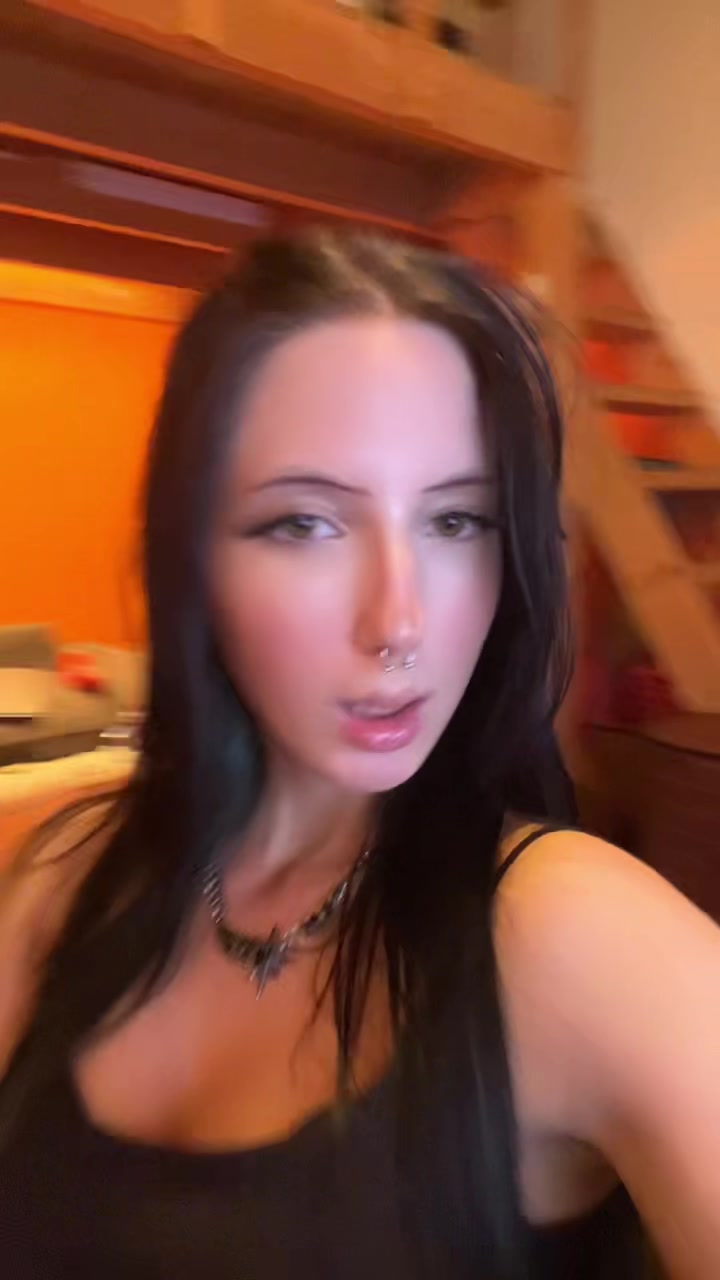 @annaskrrt.spam🕷️
