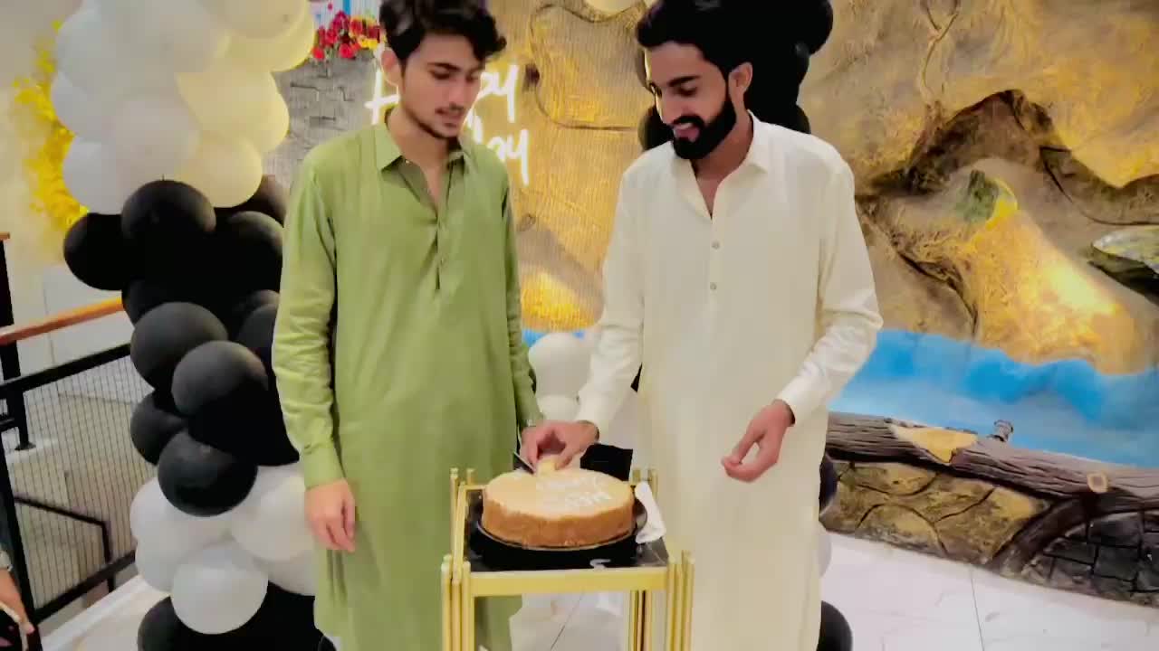 @لاڈلا ❣️