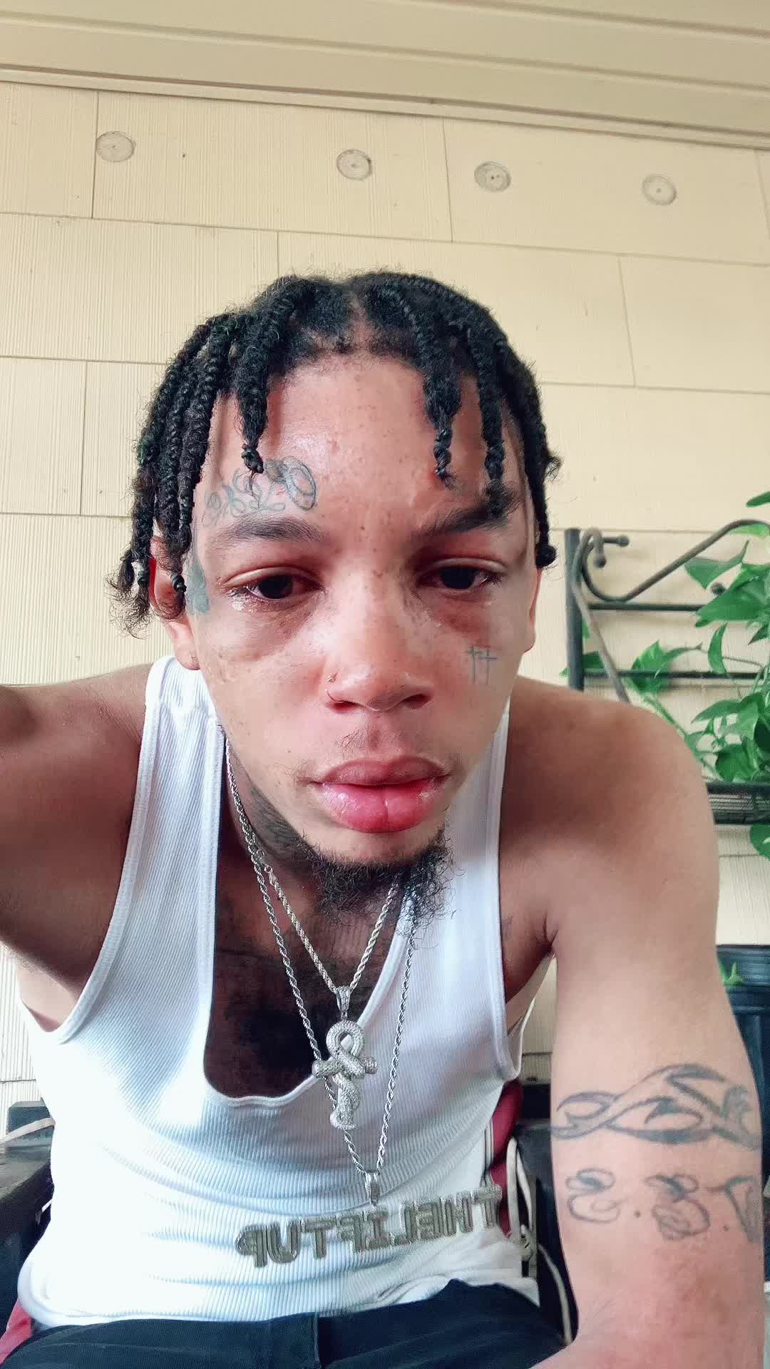 @THELIFTUP_