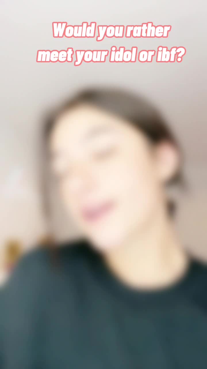 @QUEEN FOLLOWS!