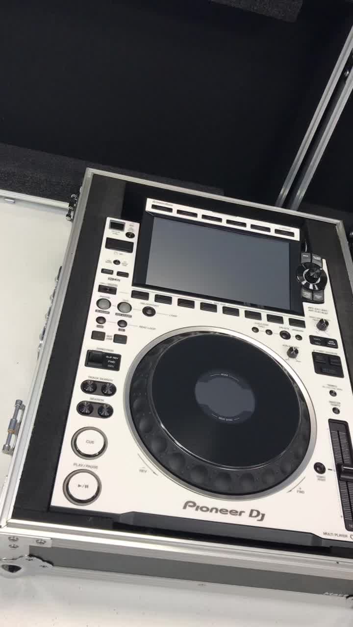 @MegaDJCenter