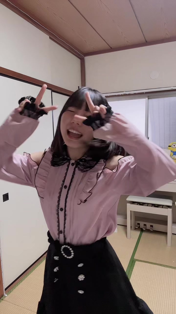 @猫田れな