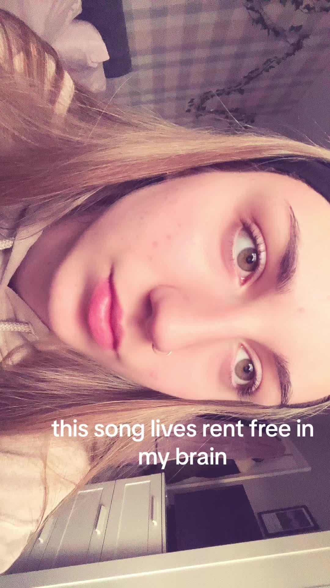@🍒😮&zwj;💨