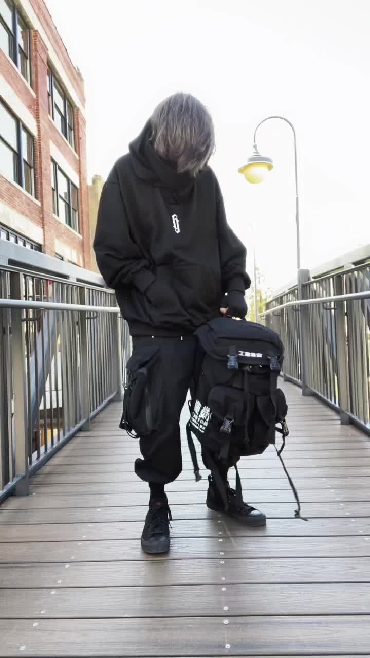 @Kiri