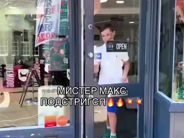 @★★★★☆