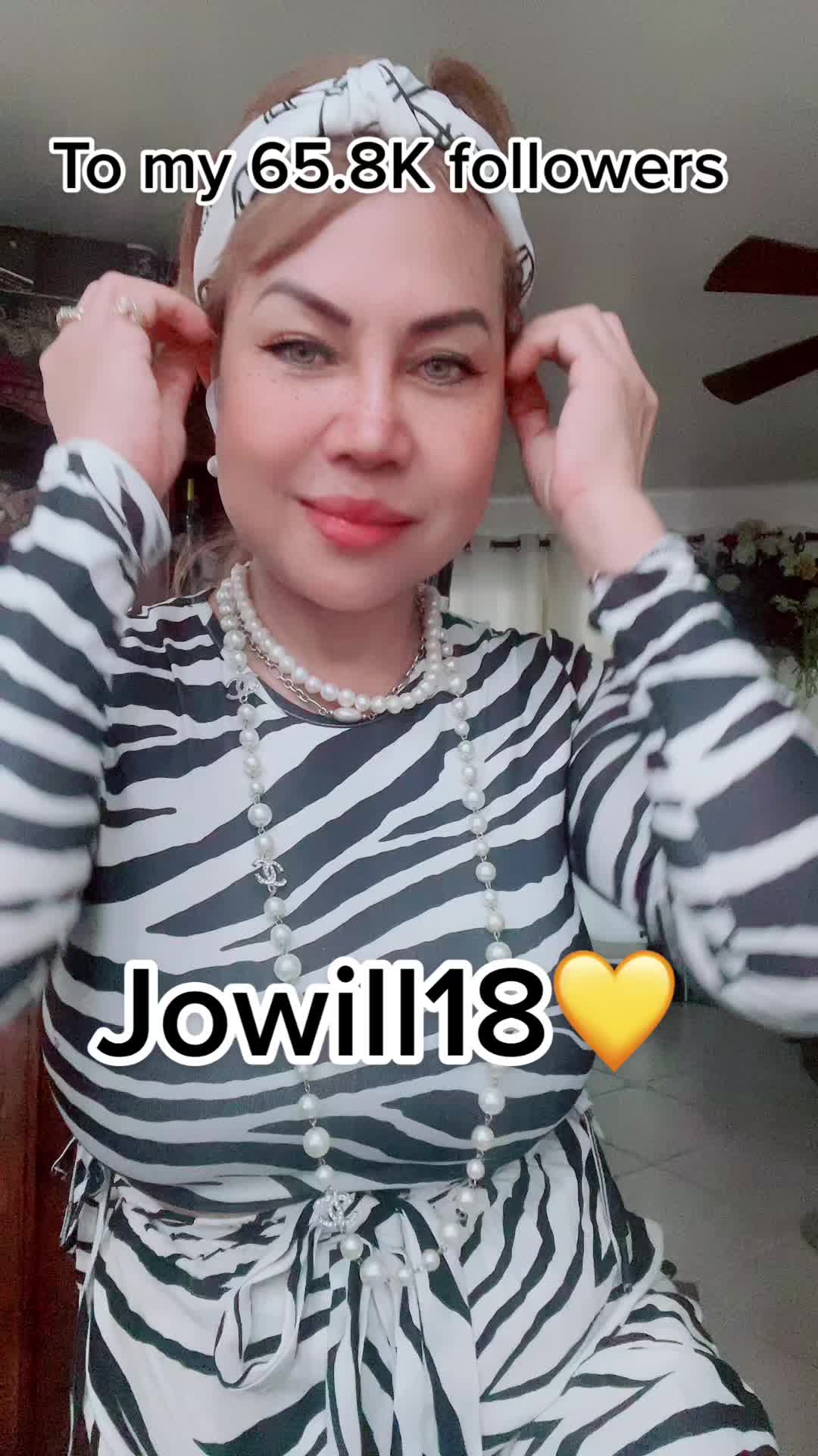 @Plumeria_bloom