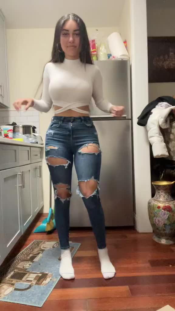 @jadelidamelio