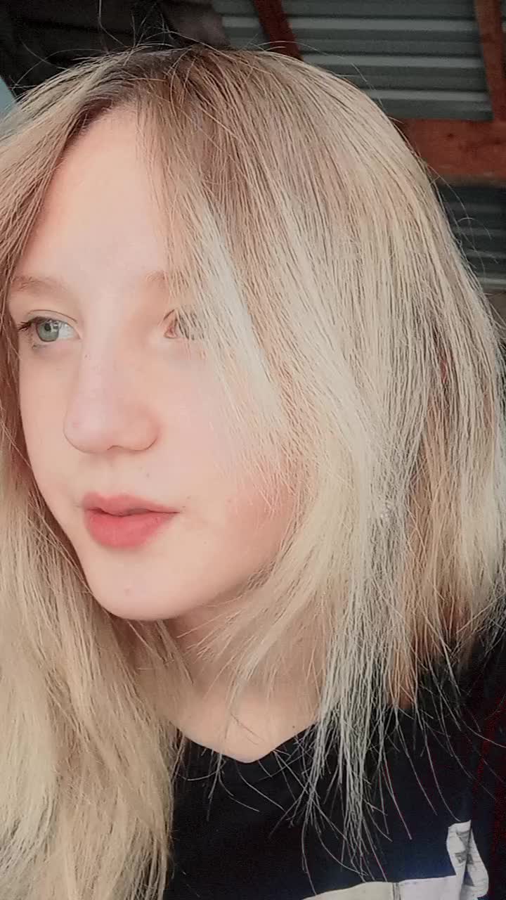 @viku_sik015