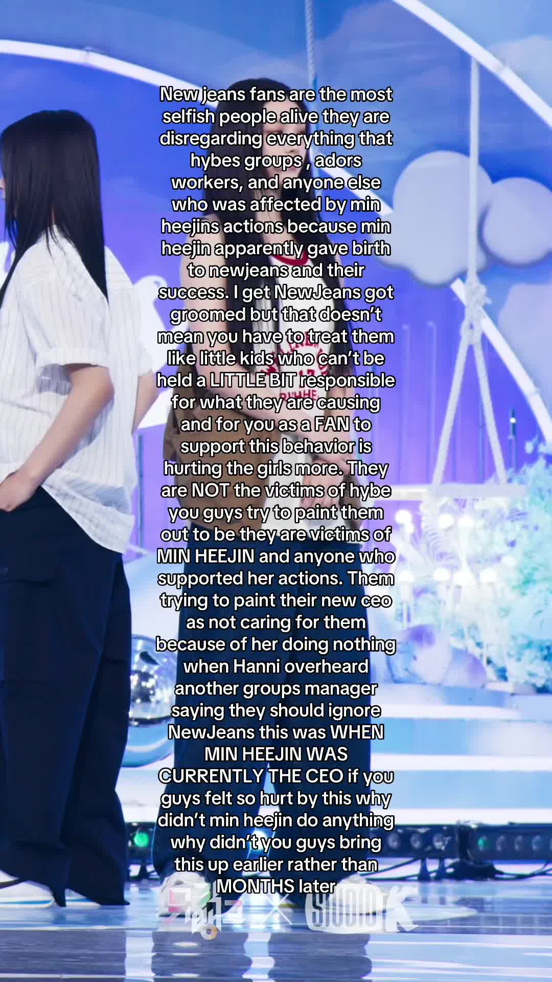 @><