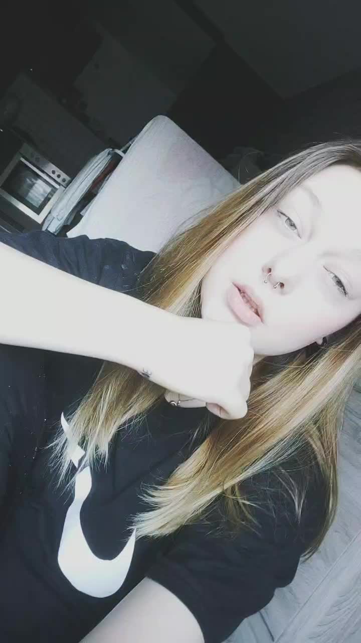 @𝓐𝓷𝓰𝓮𝓵𝓲𝓷𝓪❤️