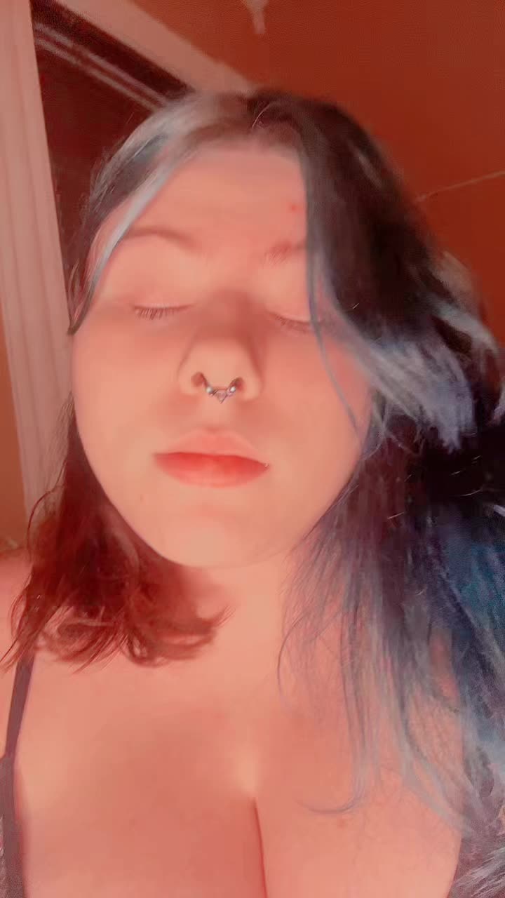 @Aluraskyy🤞🏼🍒