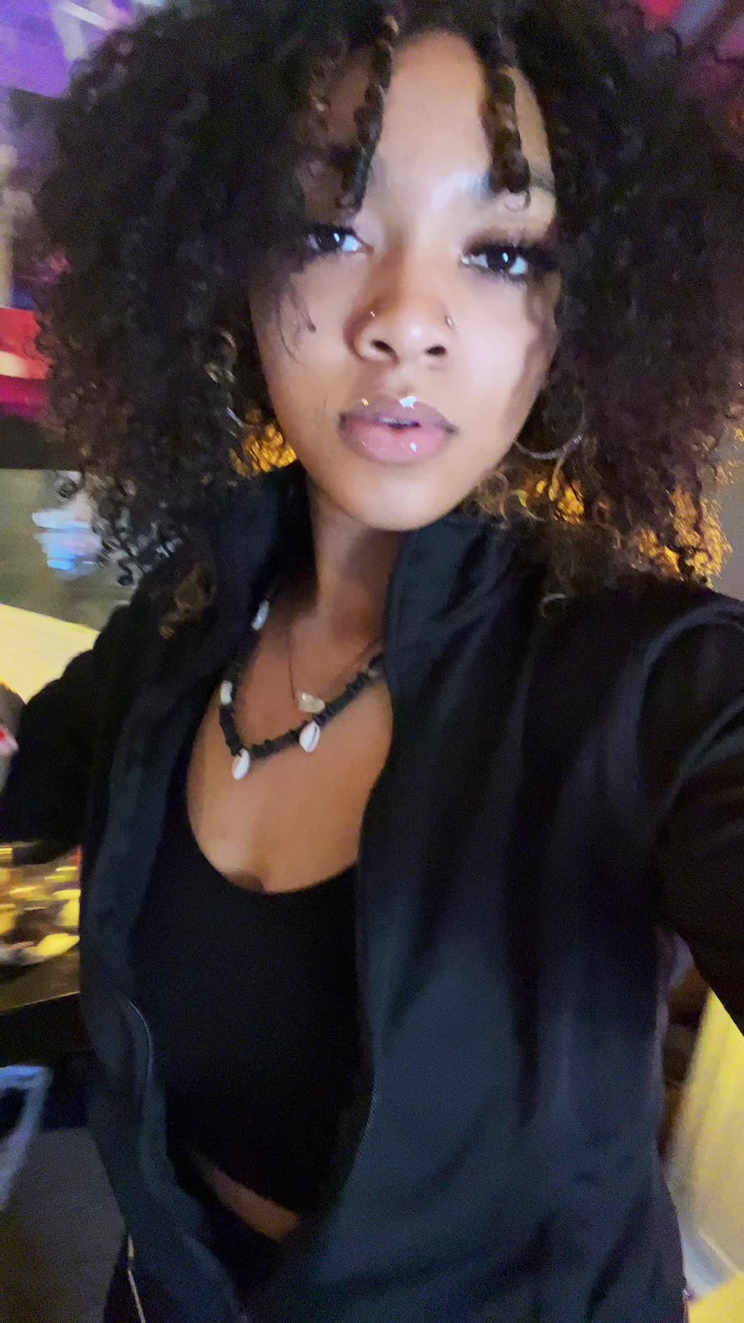 @milatherichest