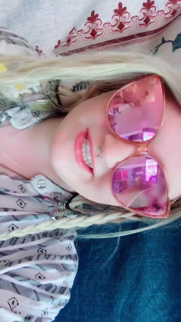 @sassyqueenkat