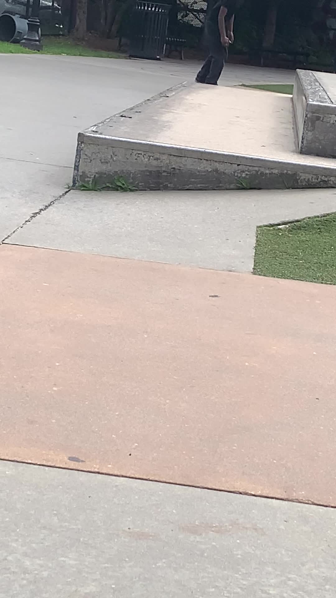 @Loo