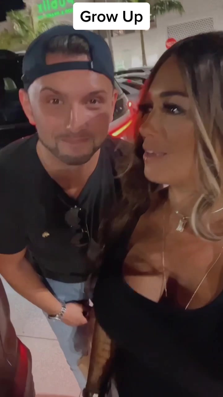 @Lexx Foxx