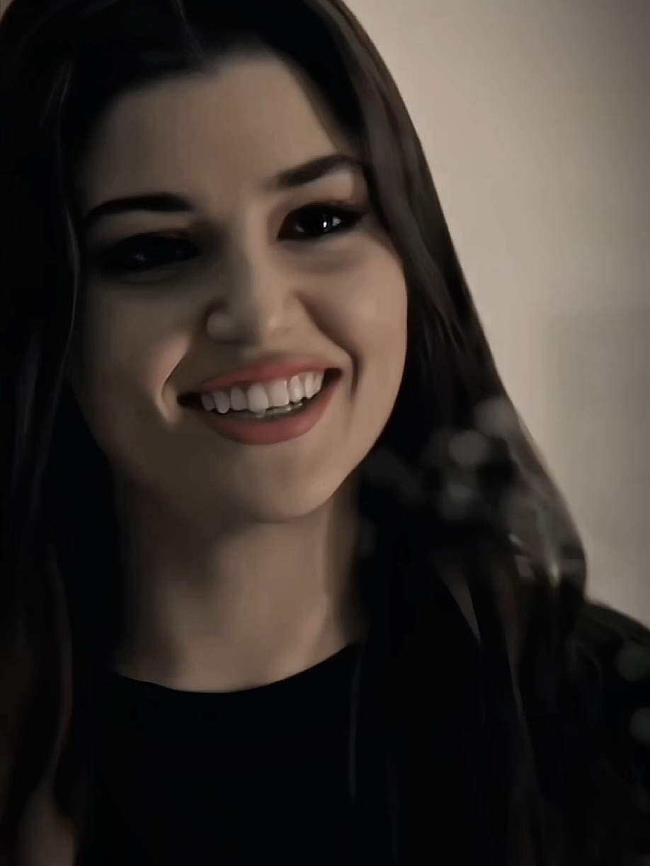@💞Hande ercal💞