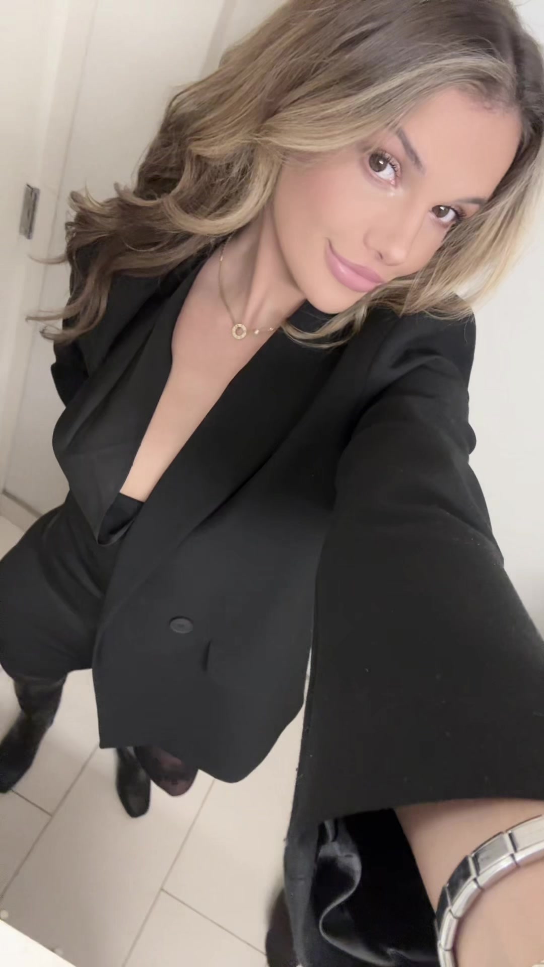 @ISABELLA RYAN