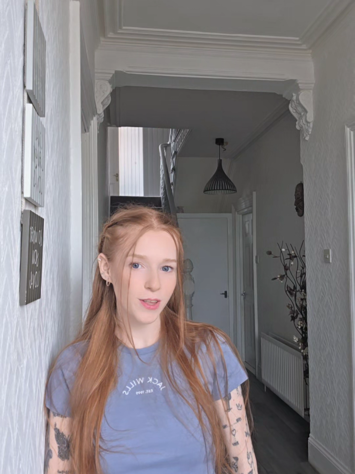 @LilRedCanvas