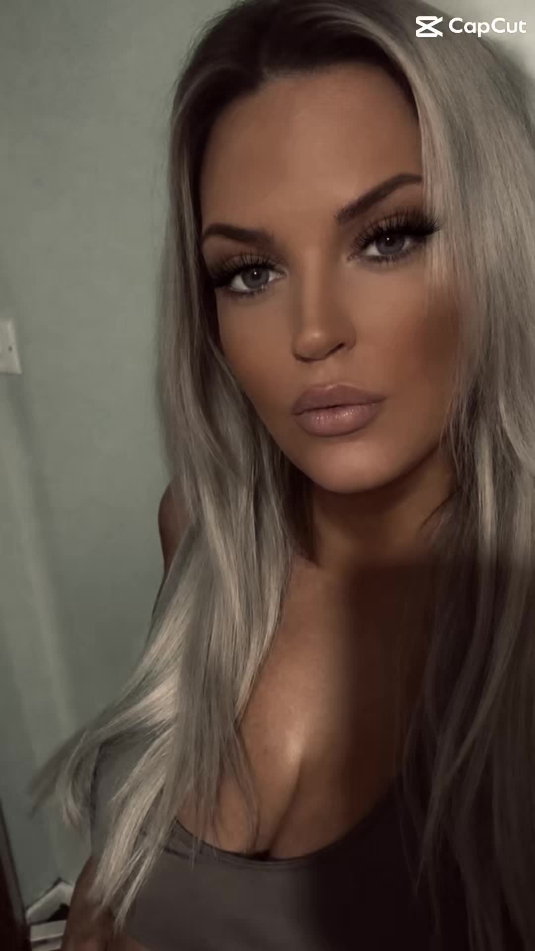@Natalie Marie