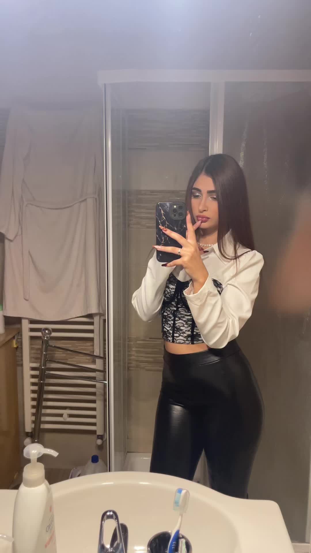 @Noemi ♛