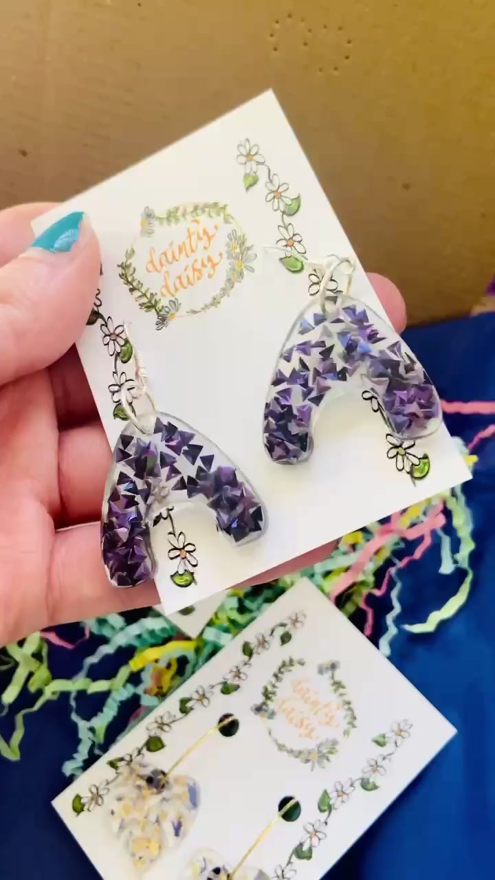 @daintydaisystudio