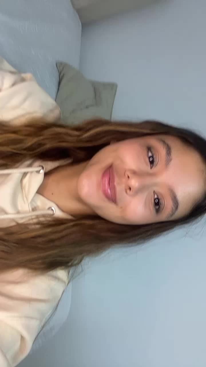 @IG: pamela_flores_x