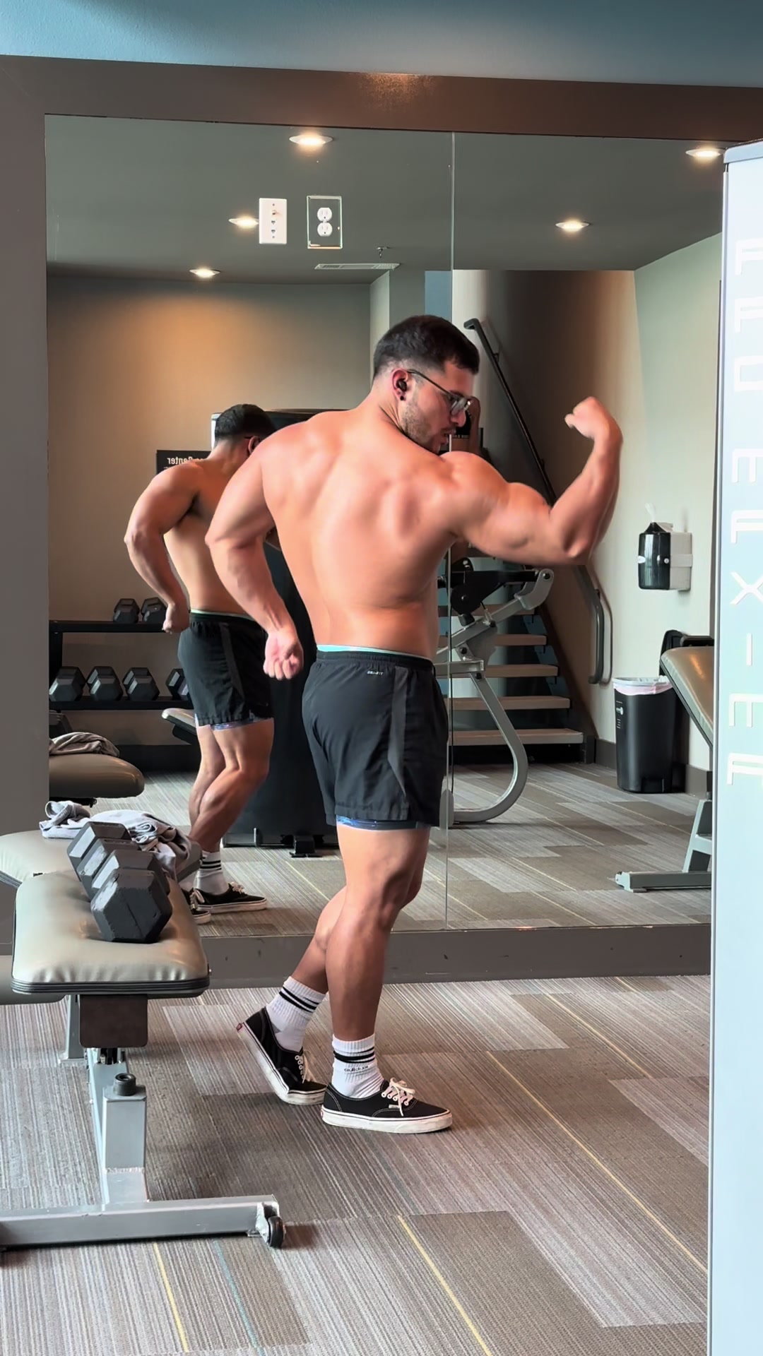 @izhai hernandez