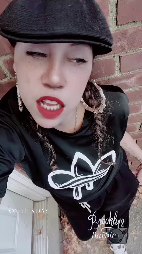 @BrooklynBarbie13