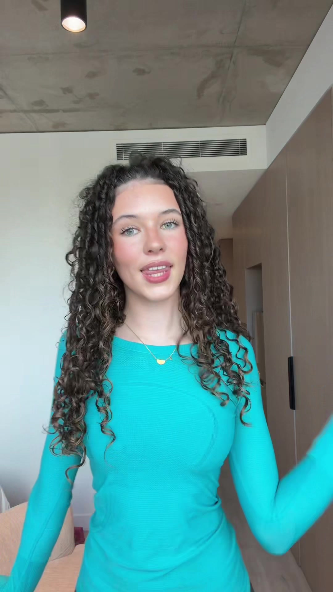 @charliandbeck