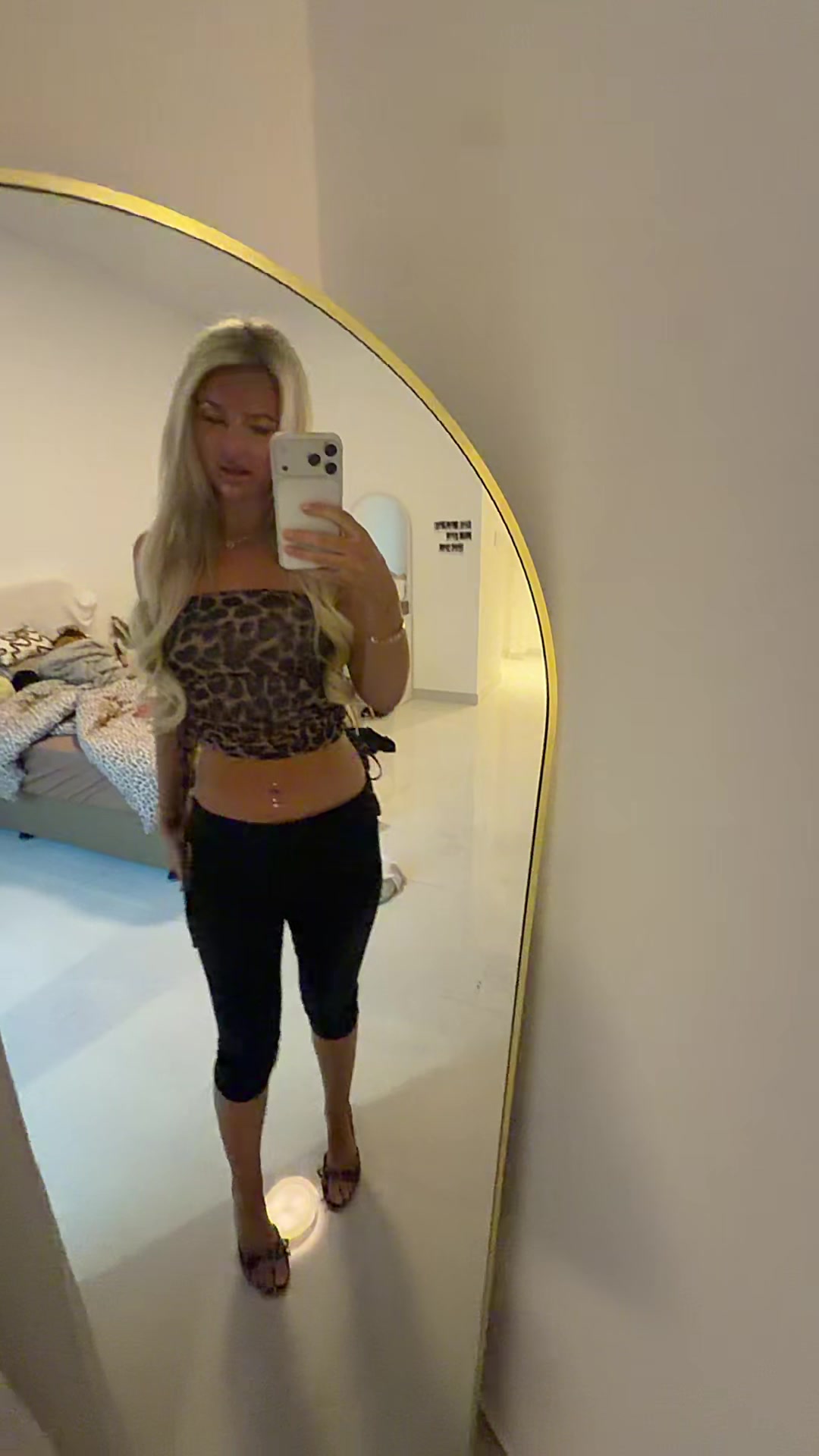 @laurennmuir