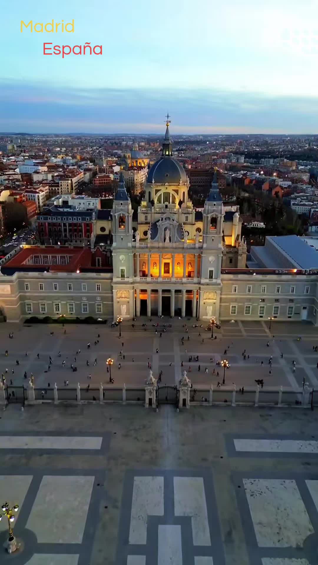 @Ciudades de Ensue&ntilde;o
