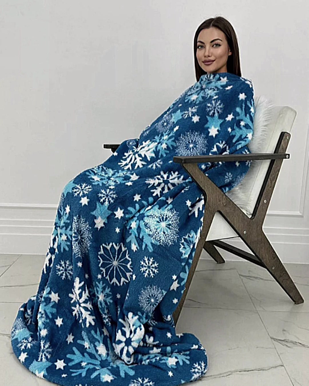 @джоли