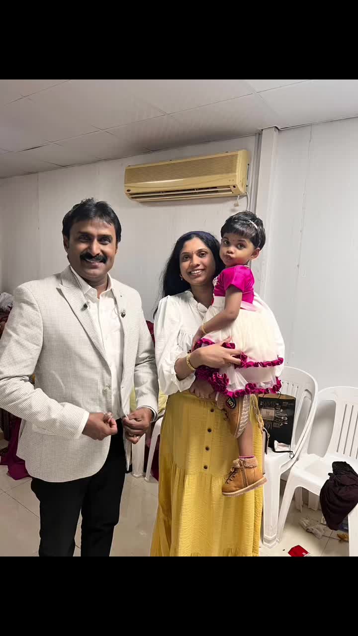 @Swetha Shijith👨👩👧