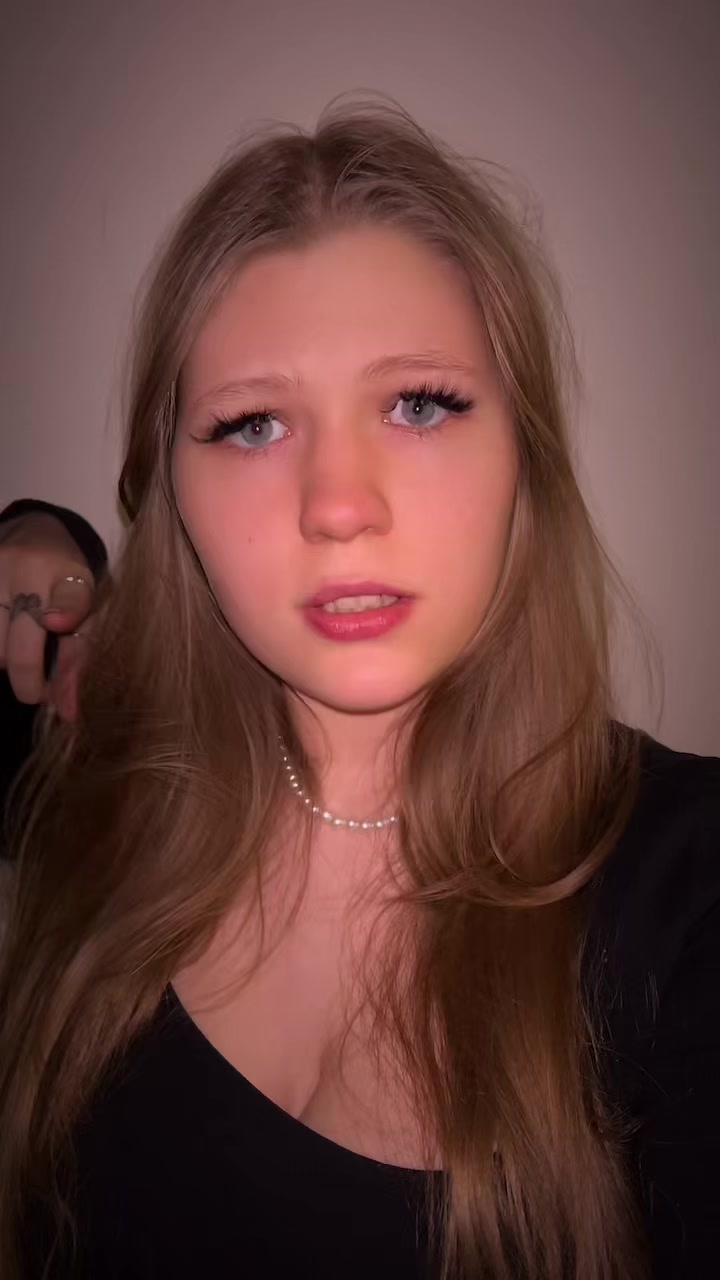 @Karo❤️🤞🏻