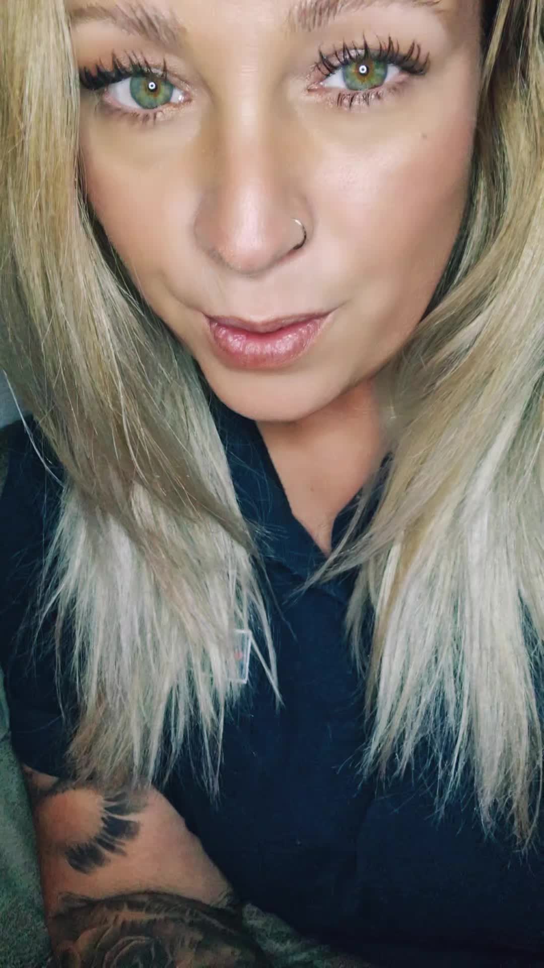 @D
