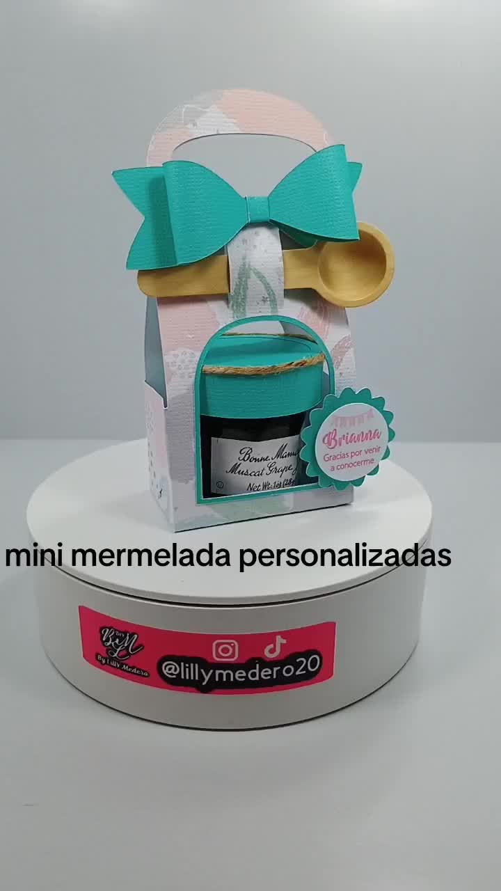 @DIY By Lilly Medero
